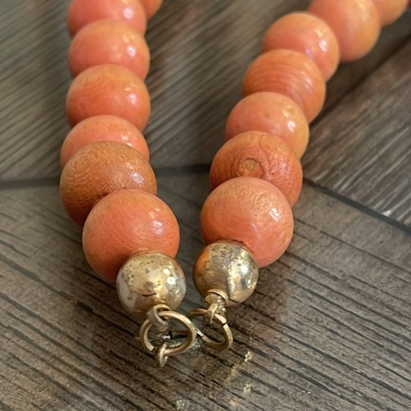 Vintage Chunky Beaded Wooden Necklace - Picture 5 of 16